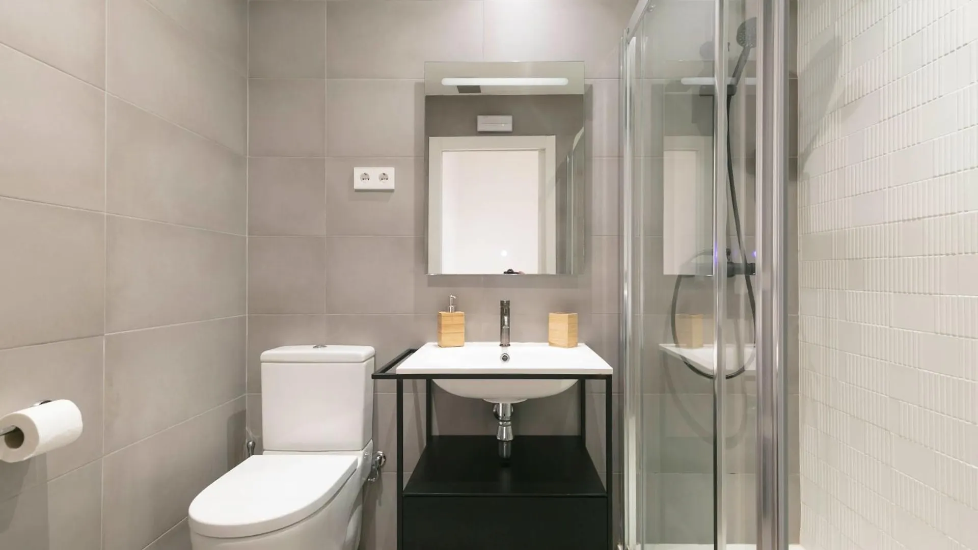 Arte Suites By Olala Homes L'Hospitalet de Llobregat 0*,  Spain